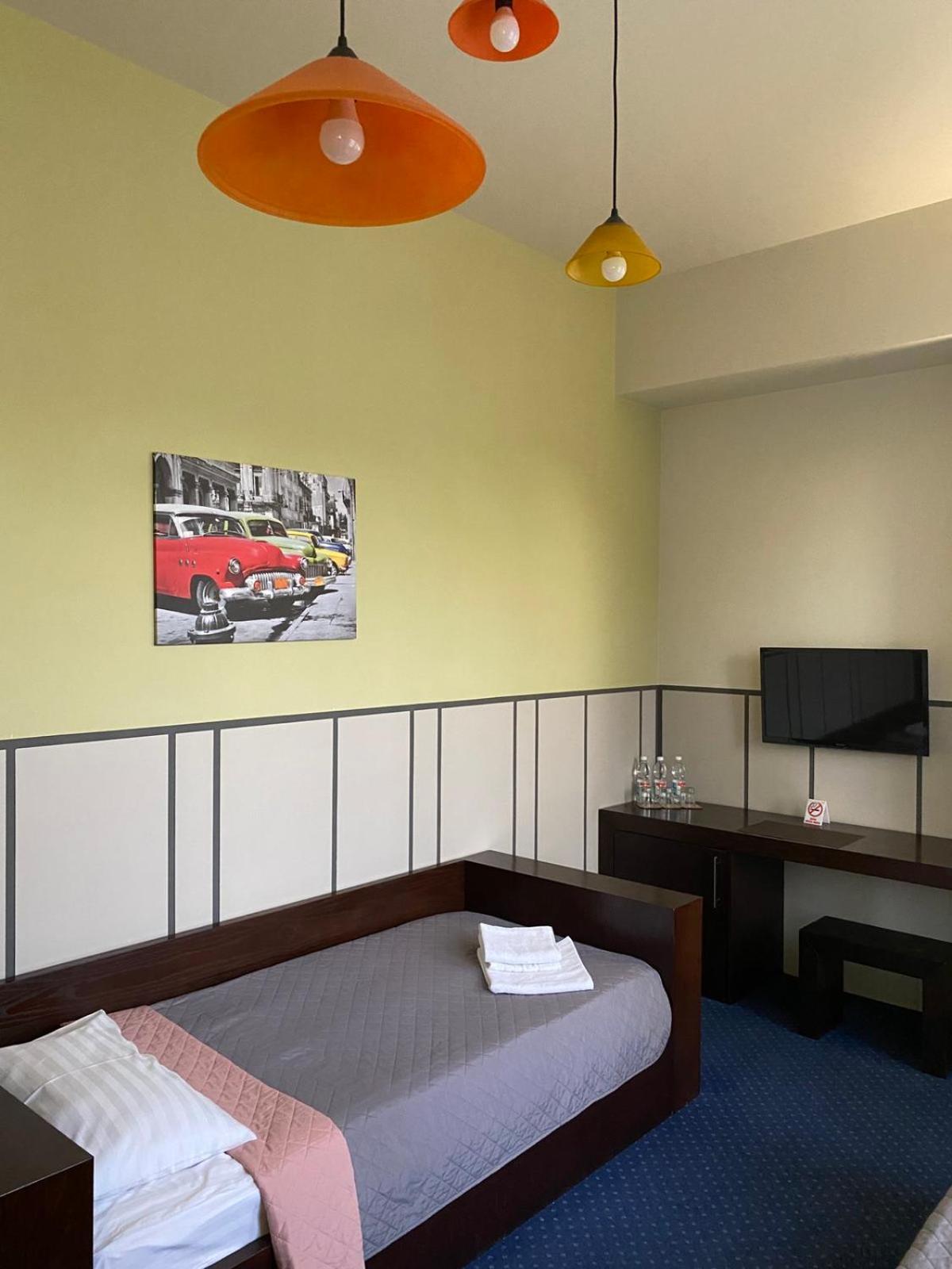 Gosudar Hotel Kropyvnytsky Buitenkant foto