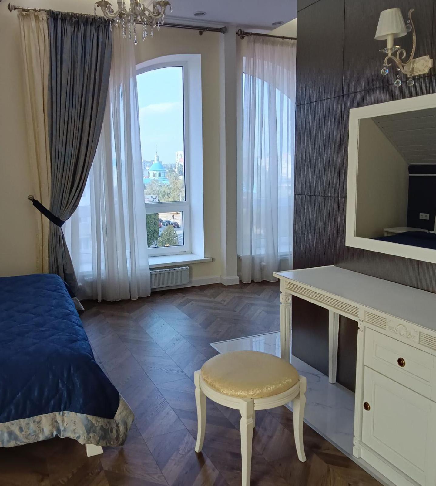 Gosudar Hotel Kropyvnytsky Buitenkant foto
