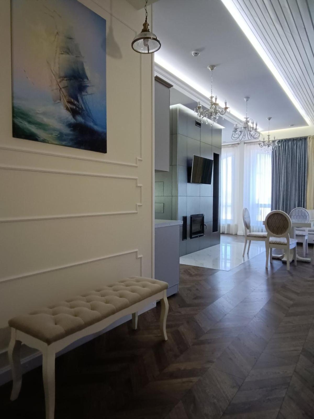 Gosudar Hotel Kropyvnytsky Buitenkant foto